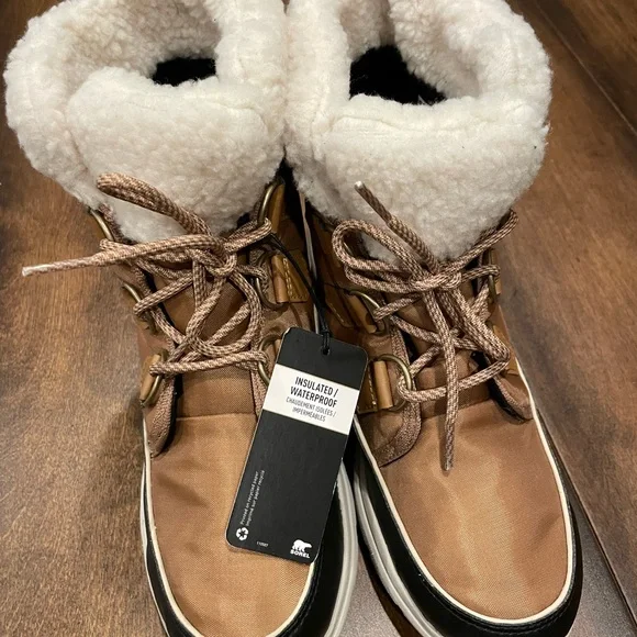 SOREL Explorer Carnival Waterproof Boot with Faux Fur Collar NEW - Picture 6 of 16